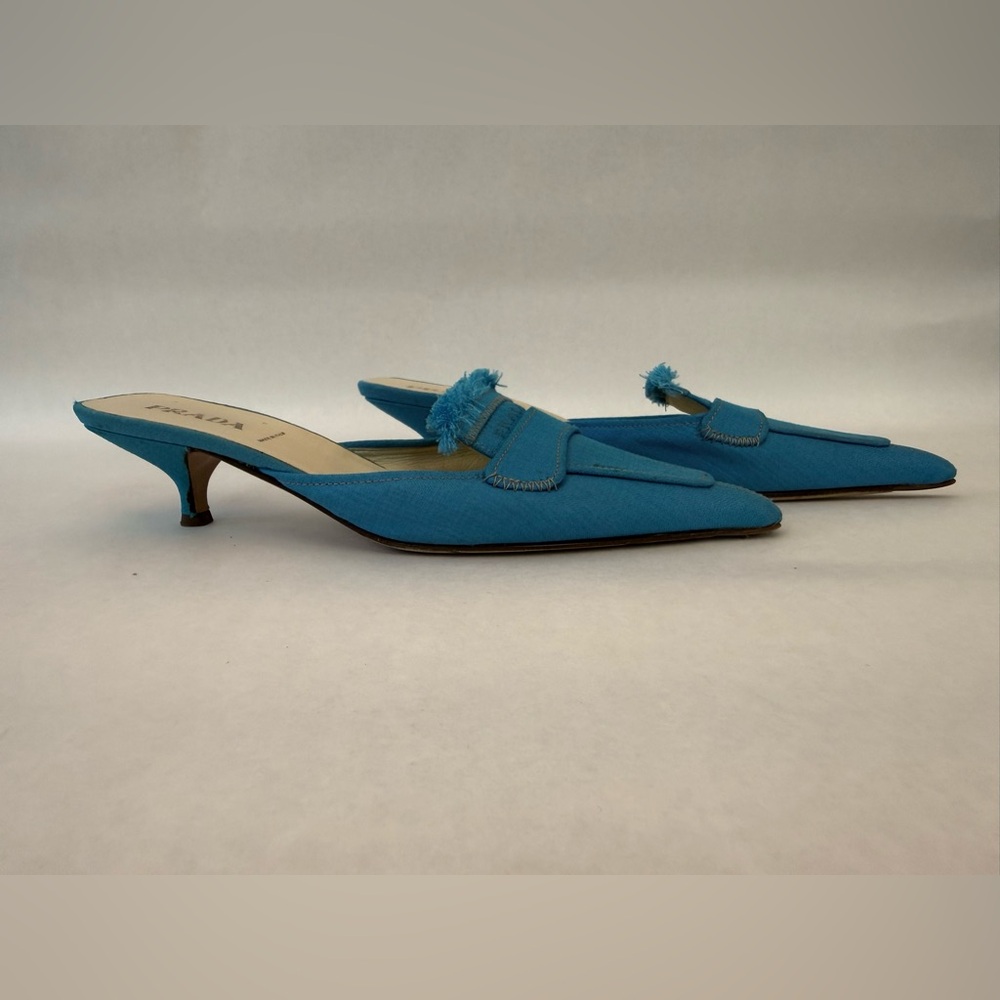 AUTHENTIC Vintage PRADA Women's Vibrant Blue Kitten Heel Mules